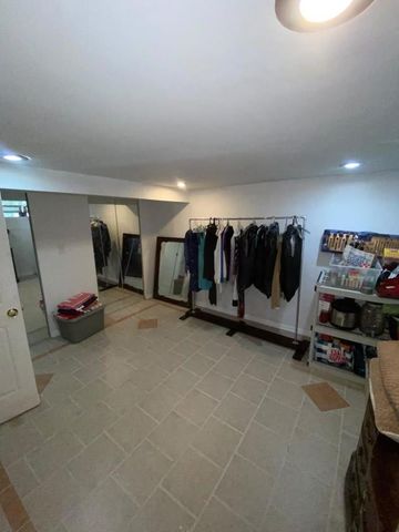 12222 S Wentworth Avenue, Chicago, IL 60628