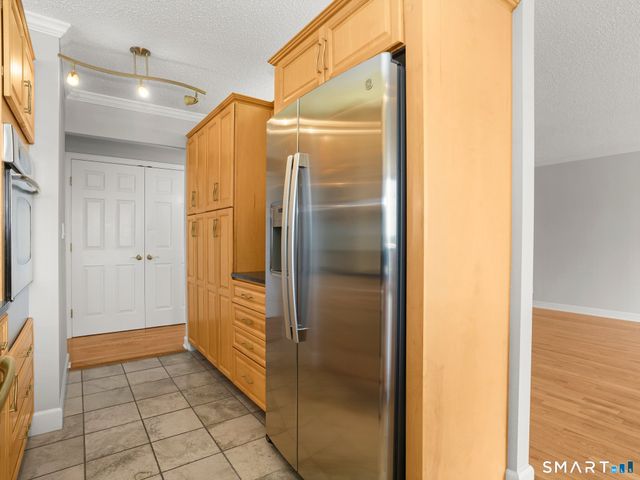 1 Strawberry Hill Avenue 12E, Stamford, CT 06902