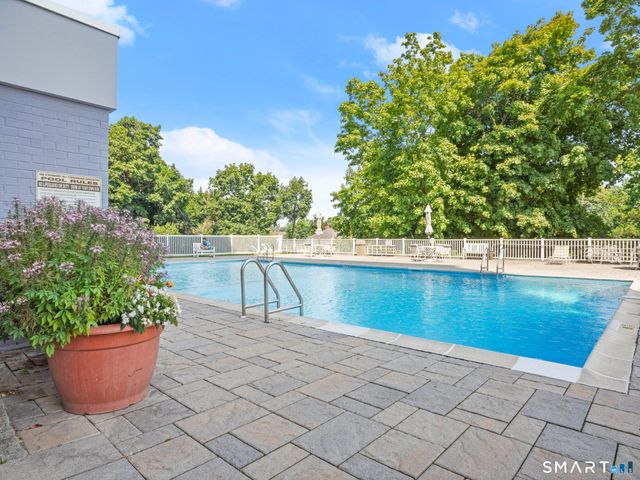 1 Strawberry Hill Avenue 12E, Stamford, CT 06902