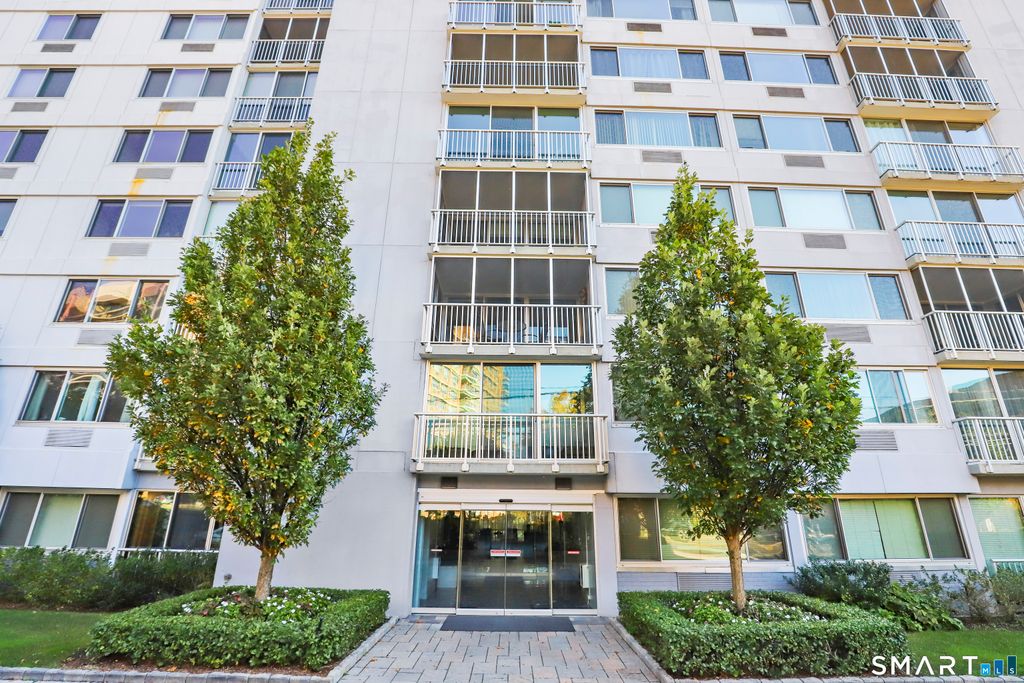 1 Strawberry Hill Avenue 12E, Stamford, CT 06902