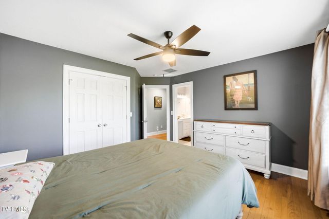 8 Fox Run Lane, Johnson City, TN 37604