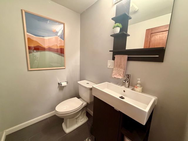 33 Pearl Street 33, Newton, MA 02458