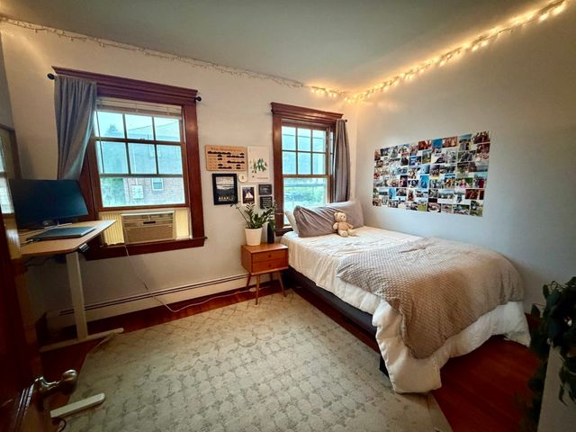 33 Pearl Street 33, Newton, MA 02458