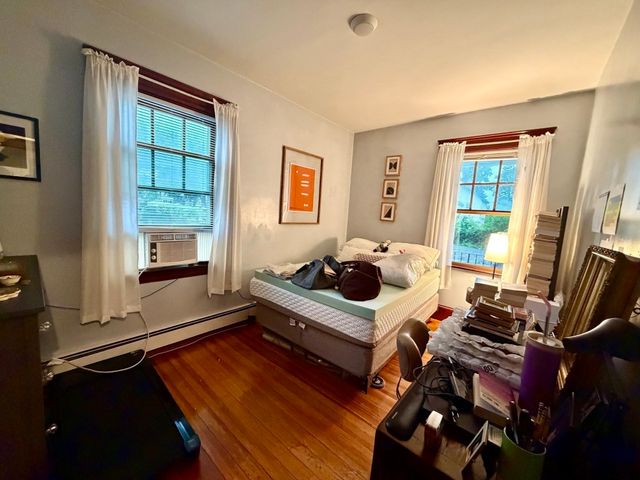 33 Pearl Street 33, Newton, MA 02458