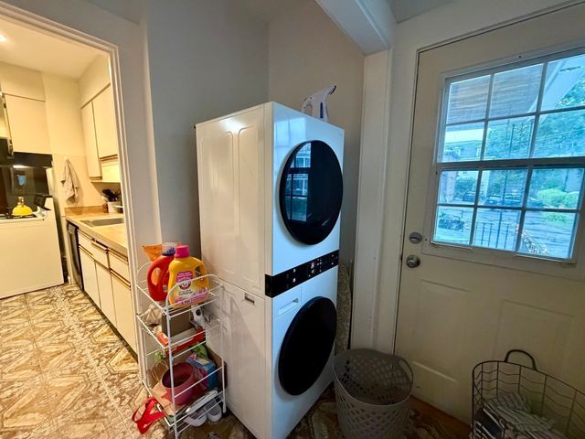 33 Pearl Street 33, Newton, MA 02458