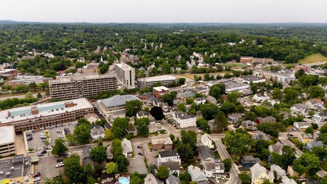 33 Pearl Street 33, Newton, MA 02458