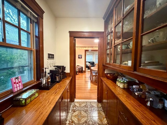 33 Pearl Street 33, Newton, MA 02458