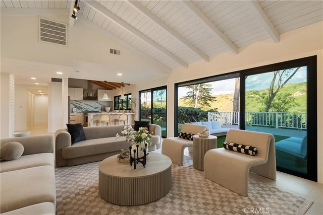 10141 Overhill Drive, North Tustin, CA 92705