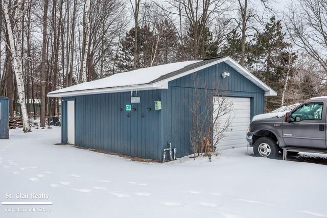 3090 N River Road, Fort Gratiot Twp, MI 48059