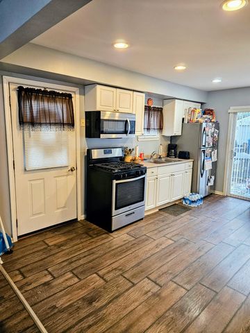 1213 W Main Street, Ottawa, IL 61350