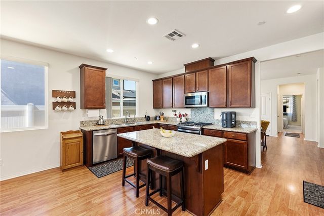 38049 Turning Leaf, Murrieta, CA 92592