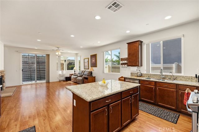 38049 Turning Leaf, Murrieta, CA 92592