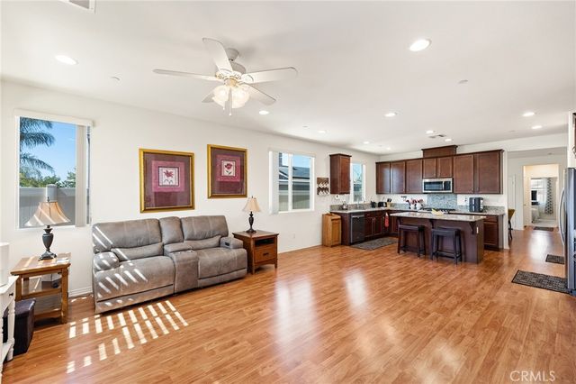38049 Turning Leaf, Murrieta, CA 92592