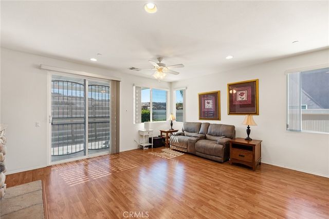 38049 Turning Leaf, Murrieta, CA 92592