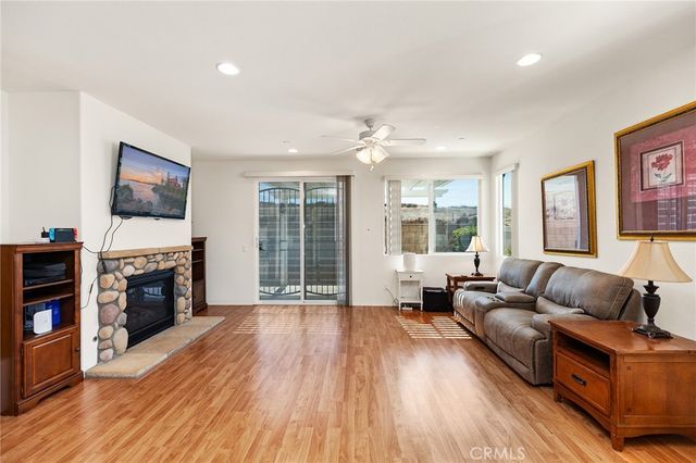 38049 Turning Leaf, Murrieta, CA 92592
