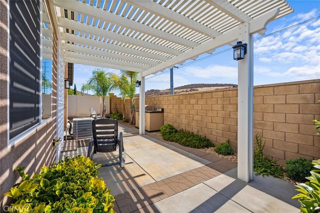 38049 Turning Leaf, Murrieta, CA 92592