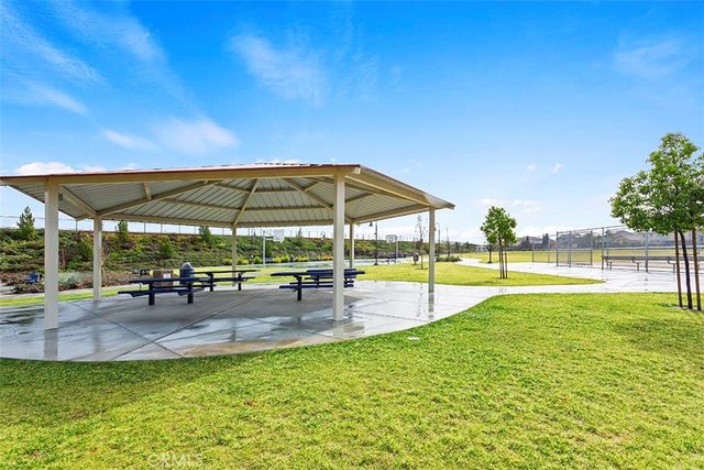 38049 Turning Leaf, Murrieta, CA 92592