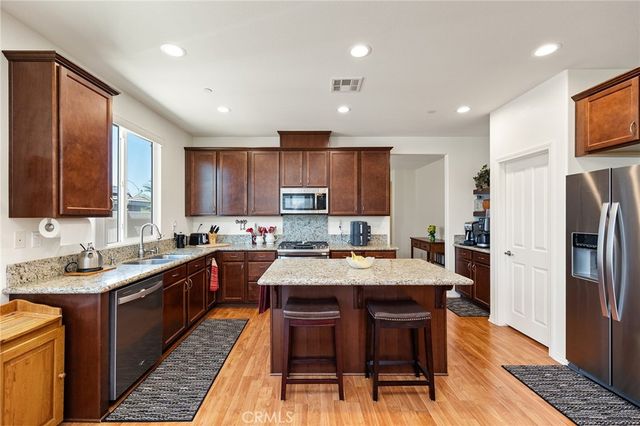 38049 Turning Leaf, Murrieta, CA 92592