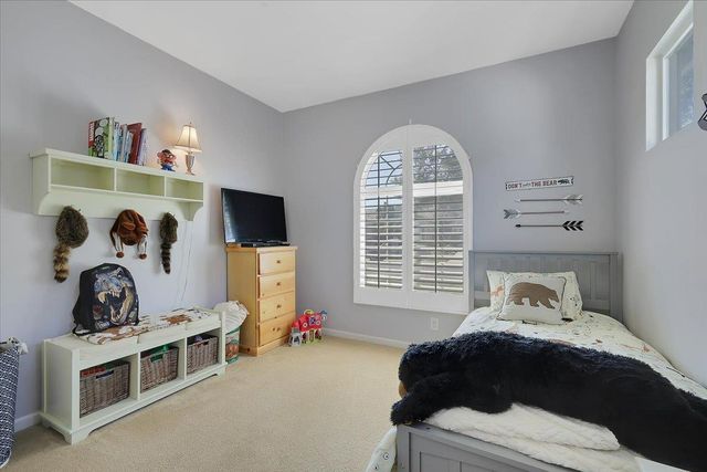 1049 Tiburon Way, Plumas Lake, CA 95961