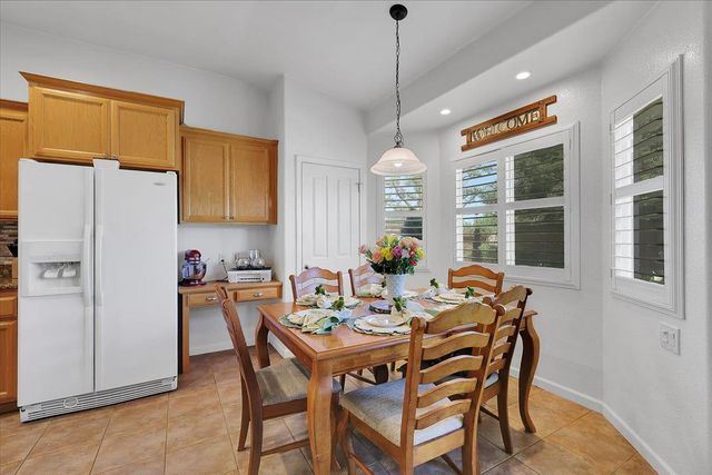 1049 Tiburon Way, Plumas Lake, CA 95961