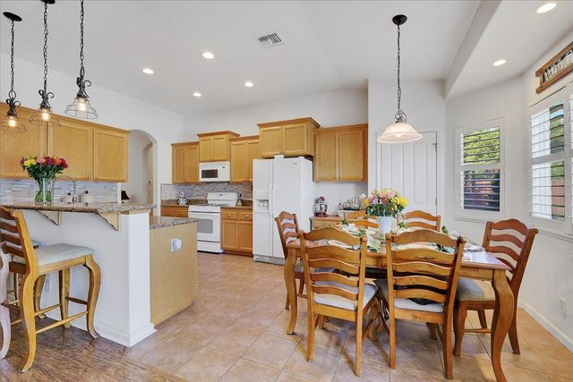 1049 Tiburon Way, Plumas Lake, CA 95961