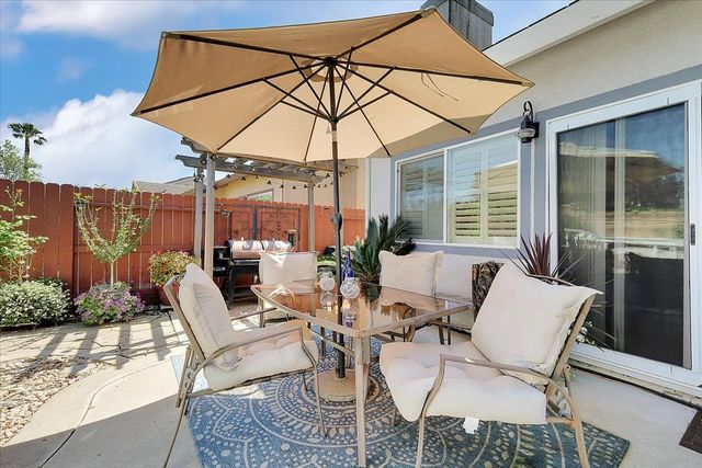 1049 Tiburon Way, Plumas Lake, CA 95961