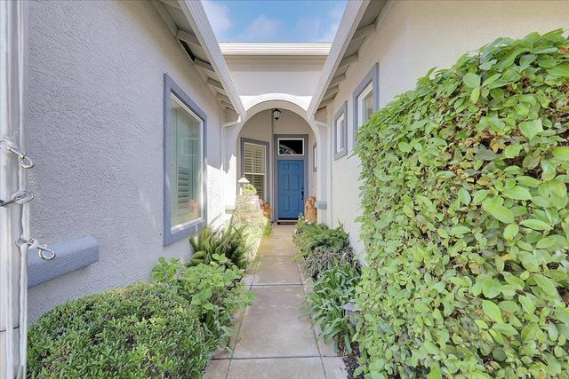 1049 Tiburon Way, Plumas Lake, CA 95961