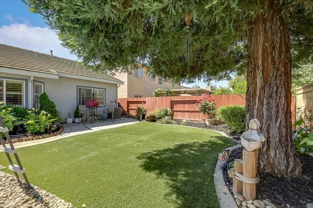 1049 Tiburon Way, Plumas Lake, CA 95961