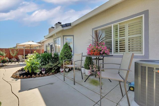 1049 Tiburon Way, Plumas Lake, CA 95961