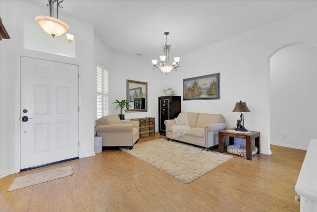 1049 Tiburon Way, Plumas Lake, CA 95961