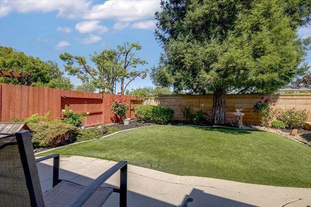 1049 Tiburon Way, Plumas Lake, CA 95961