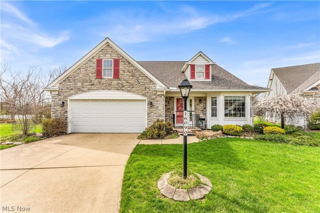 16090 Yarmouth Oval, Middleburg Heights, OH 44130