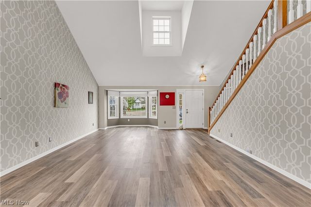 16090 Yarmouth Oval, Middleburg Heights, OH 44130