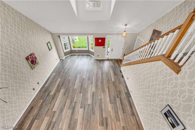 16090 Yarmouth Oval, Middleburg Heights, OH 44130