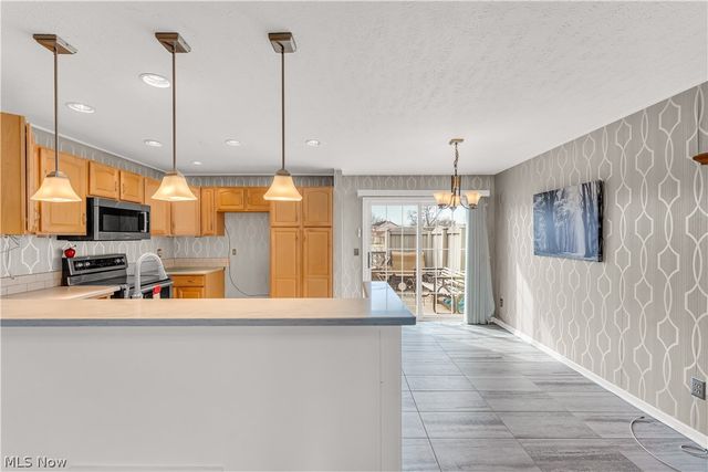 16090 Yarmouth Oval, Middleburg Heights, OH 44130