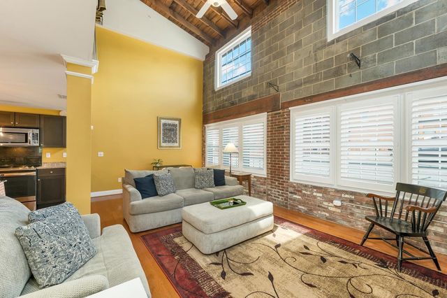 48 Landing Ln Unit 19, Laconia, NH 03246
