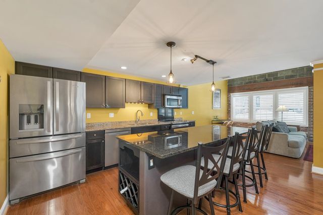48 Landing Ln Unit 19, Laconia, NH 03246