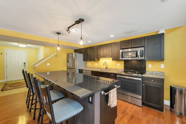 48 Landing Ln Unit 19, Laconia, NH 03246