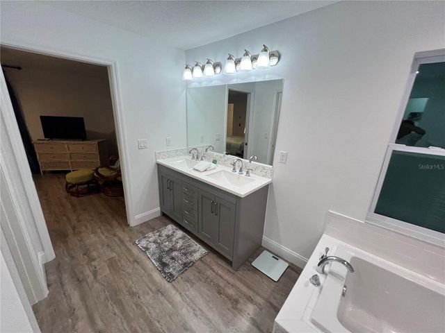 4620 7TH AVENUE W, Bradenton, FL 34209