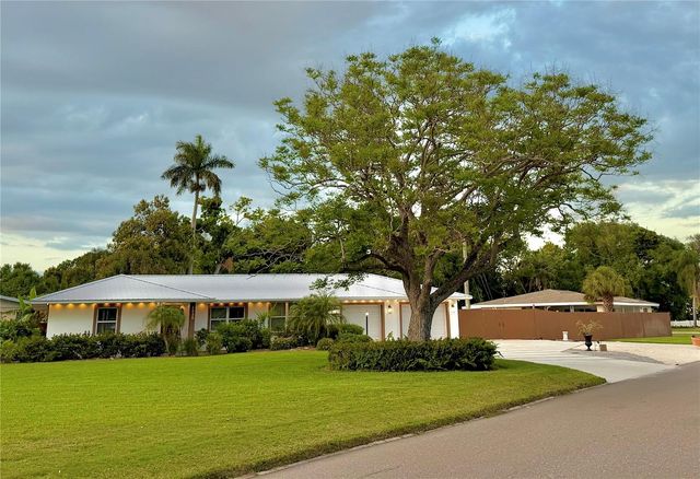 4620 7TH AVENUE W, Bradenton, FL 34209