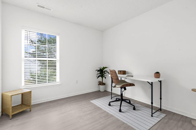 5055 Thornton Drive, Summerville, SC 29485