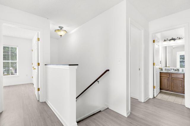 5055 Thornton Drive, Summerville, SC 29485