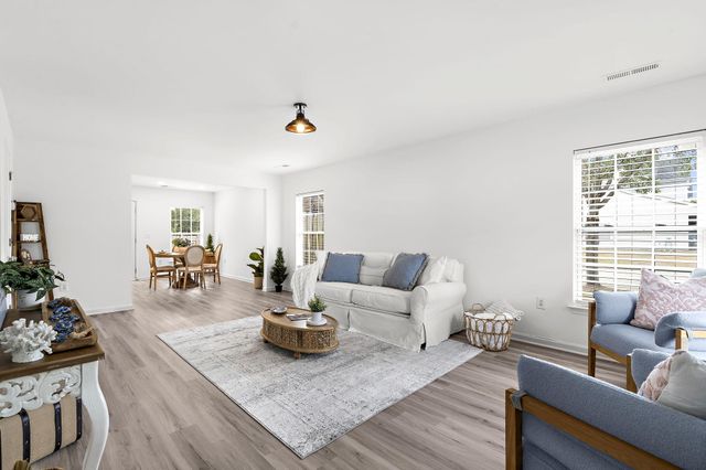 5055 Thornton Drive, Summerville, SC 29485