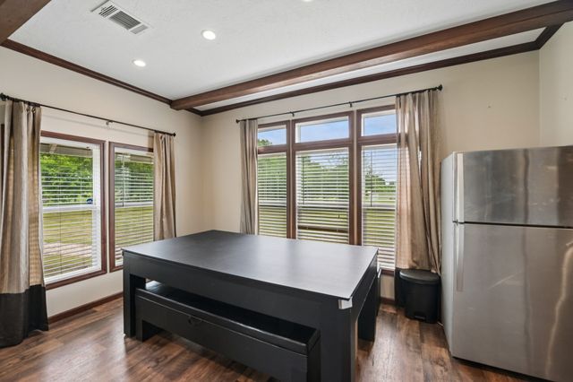 590 Vz County Road 2704, Mabank, TX 75147