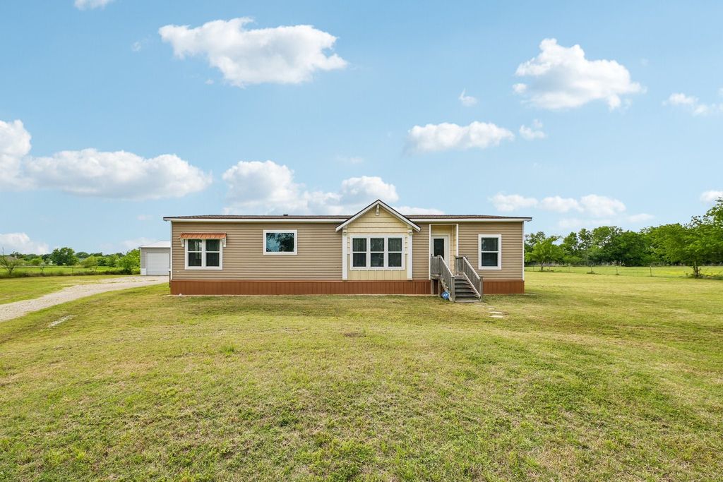 590 Vz County Road 2704, Mabank, TX 75147