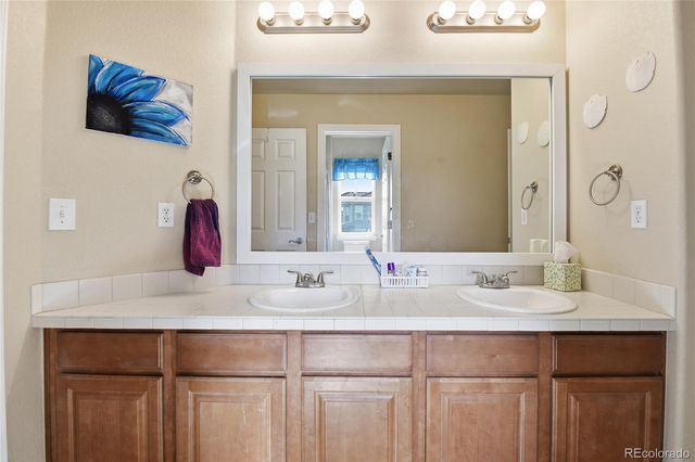 6875 S Buchanan Court, Aurora, CO 80016