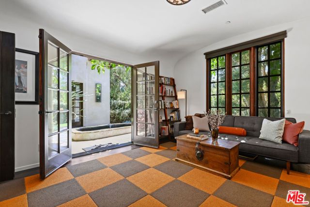 423 22nd Street, Santa Monica, CA 90402
