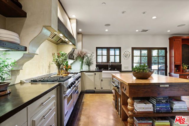 423 22nd Street, Santa Monica, CA 90402