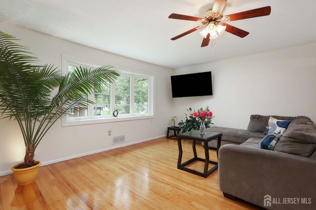 1465 Thomas Avenue, North Brunswick, NJ 08902