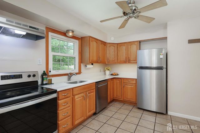 1465 Thomas Avenue, North Brunswick, NJ 08902